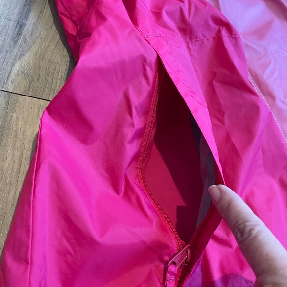 Columbia Women’s Lightweight Rain Coat Windbreaker - Small - Picture 8 of 12